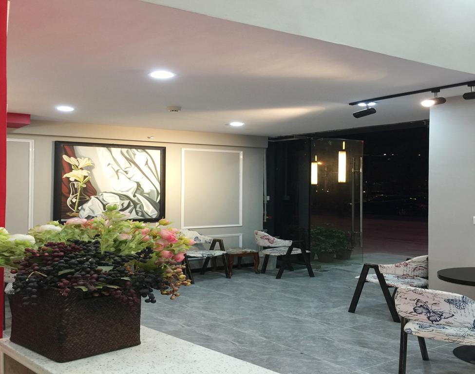 April Fair Duplex Apartment Guangzhou South Railway Station Ao Yuan Yue Shi Dai Branch Exterior photo